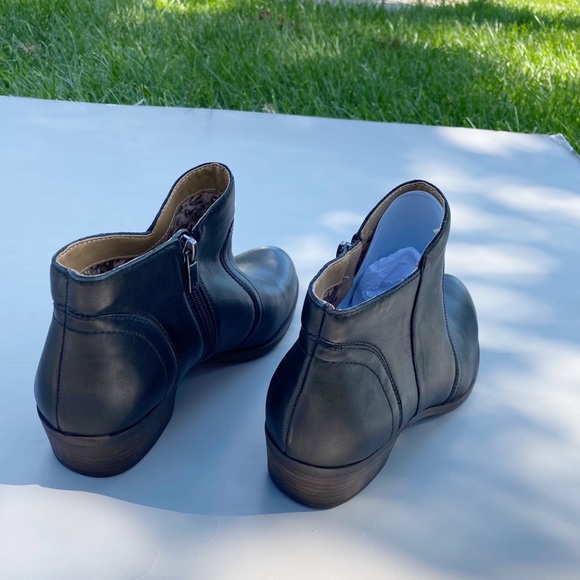 Lucky Brand Black Ankle Boots 8.5 - Picture 7 of 10